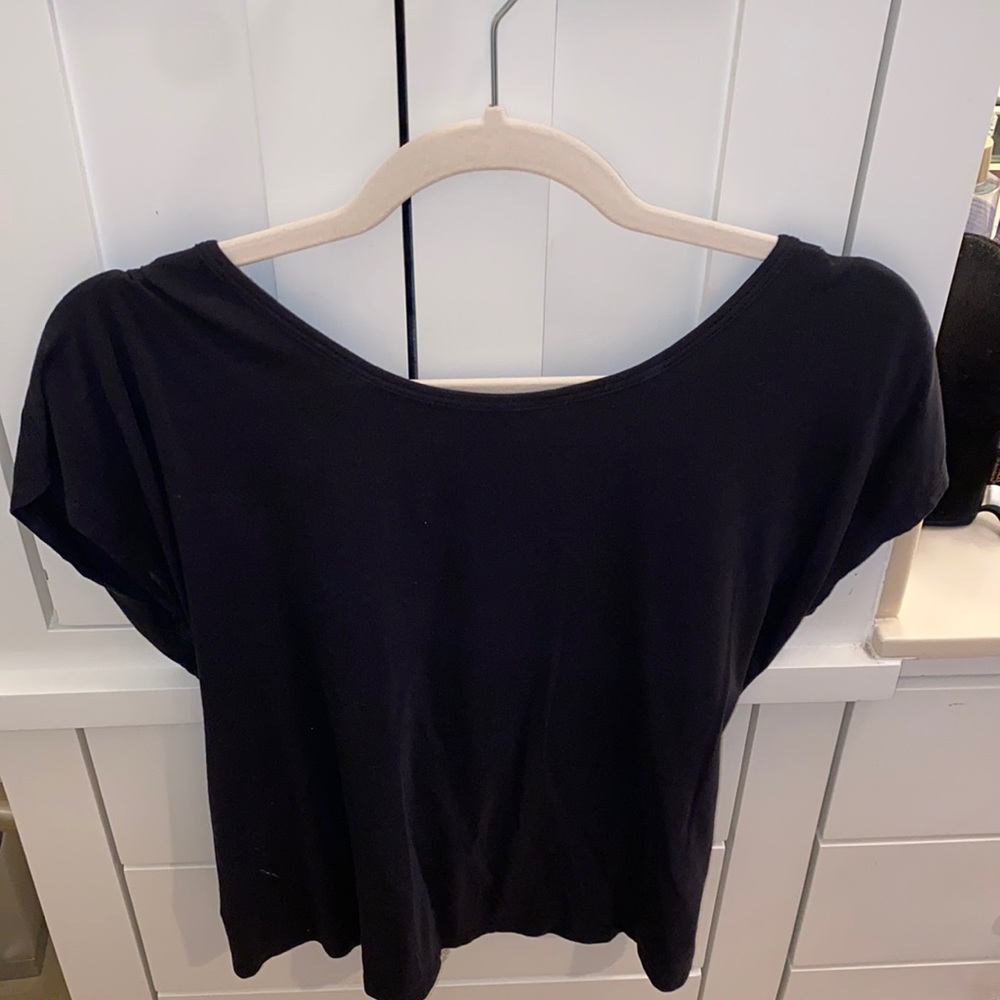 LULULEMON OPEN BACK TEE SIZE 4